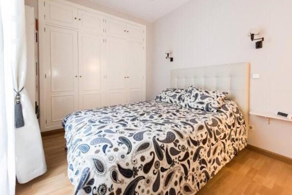 Luminoso Apartamento En Lavapies-Tirso De Molina Мадрид Екстериор снимка